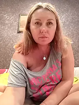 cana5522 – webcam model profile photo Image 2