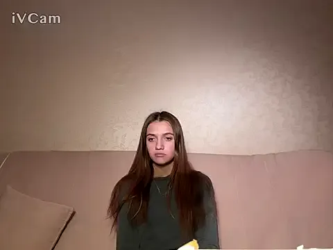 roouse – webcam model profile photo Image 17