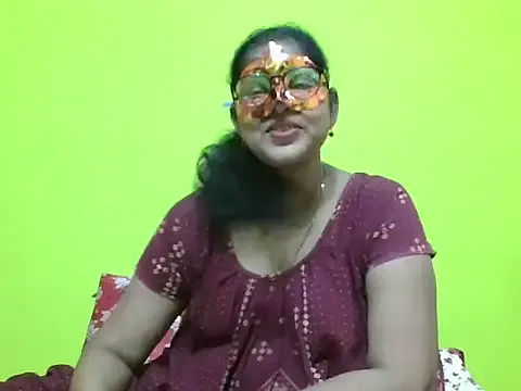 seraphine23 – webcam model profile photo Image 10