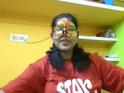 seraphine23 – webcam model profile photo Image 13