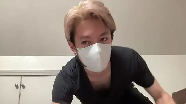 chan_yuma_tan – webcam model profile photo Image 3