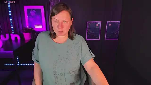 BelleLouiseVp – webcam model profile photo Image 3