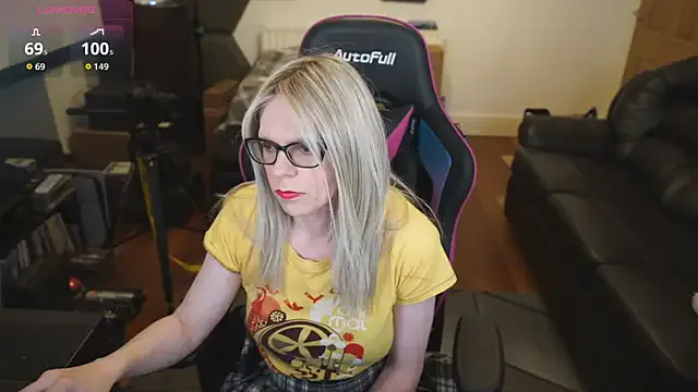 _Alicee_1 – webcam model profile photo Image 9