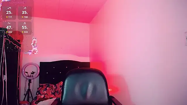 maataaan – webcam model profile photo Image 11