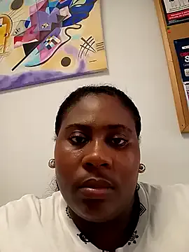 roouse – webcam model profile photo Image 19