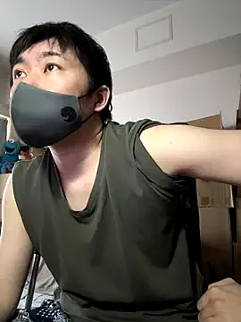 roouse – webcam model profile photo Image 14