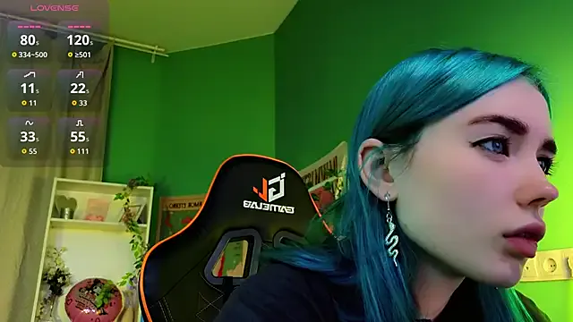 roouse – webcam model profile photo Image 12