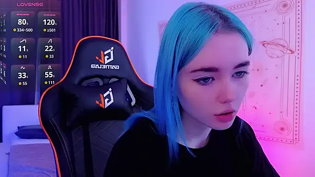 roouse – webcam model profile photo Image 14