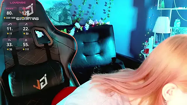 roouse – webcam model profile photo Image 6