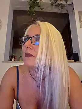 kikkastar Image 11