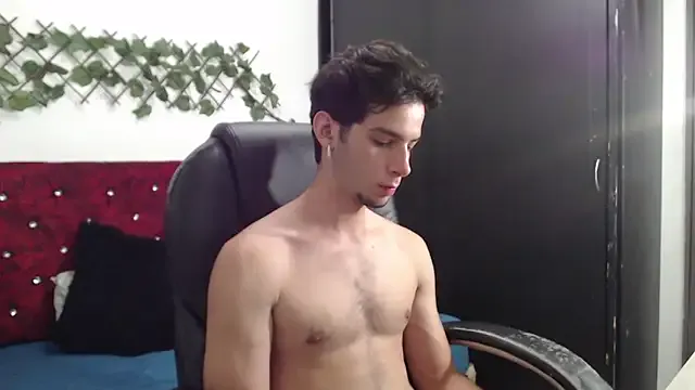 danilog515 on FreeCamNet Image 2