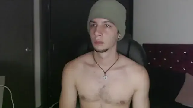 danilog515 on FreeCamNet Image 6