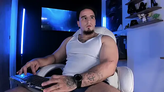 roouse – webcam model profile photo Image 16