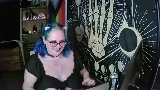  – webcam model profile photo Image 18