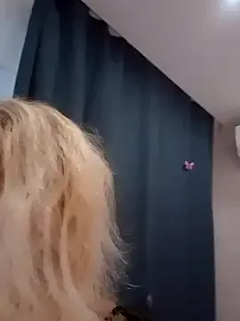 Ashley_British1000 – webcam model profile photo Image 13