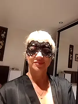 Ashley_British1000 – webcam model profile photo Image 6