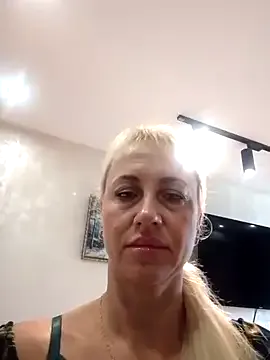 Ashley_British1000 – webcam model profile photo Image 7