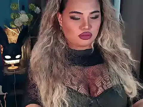 maataaan – webcam model profile photo Image 5