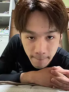 Yui-Ch – webcam model profile photo Image 3