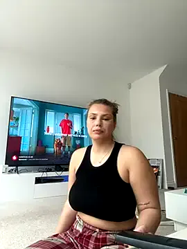  – webcam model profile photo Image 15