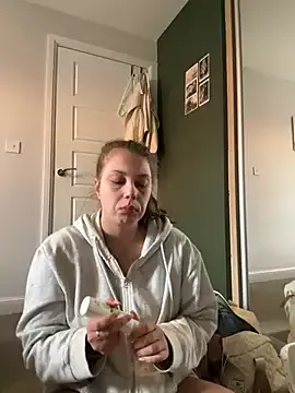  – webcam model profile photo Image 2