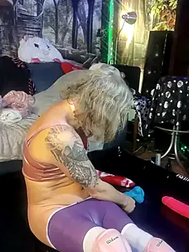 NANA_7 – webcam model profile photo Image 13