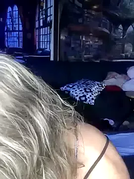 NANA_7 – webcam model profile photo Image 8