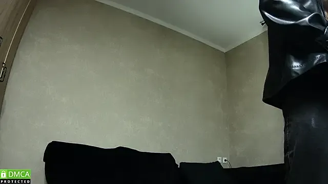  – webcam model profile photo Image 18