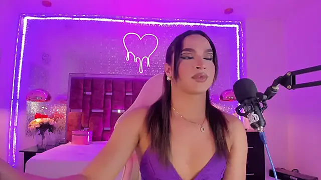 KylieVictoria – webcam model profile photo