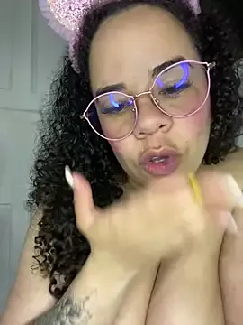 Linbaibai – webcam model profile photo Image 7