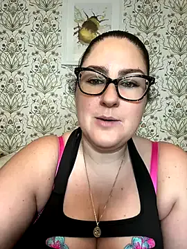 Mia--meow – webcam model profile photo Image 9