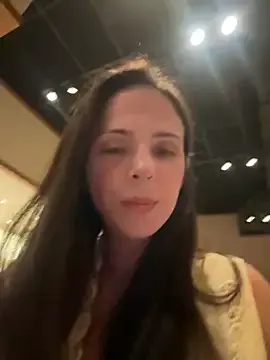 Mia--meow – webcam model profile photo Image 17