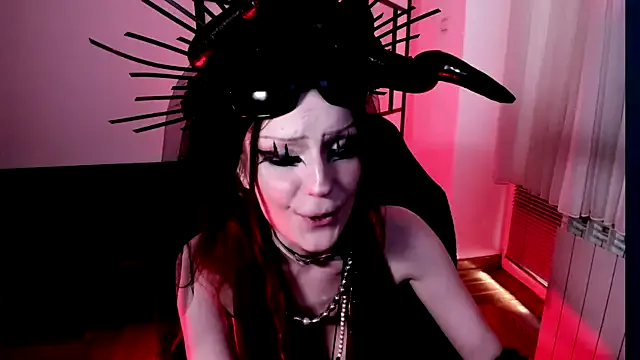 roouse – webcam model profile photo Image 7