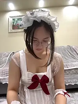 qiqi_x – webcam model profile photo Image 9