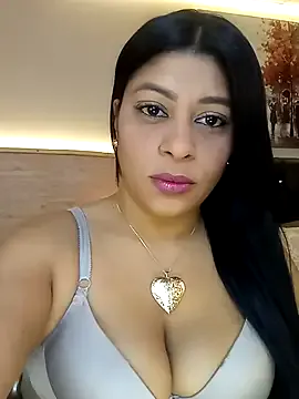 Mia--meow – webcam model profile photo Image 18