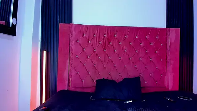 Nonchan_ – webcam model profile photo Image 18