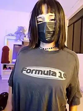 roouse – webcam model profile photo Image 2