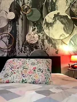 Megu_Melon – webcam model profile photo Image 8