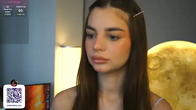 DollyTall – webcam model profile photo Image 13