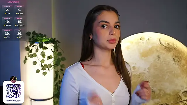 DollyTall – webcam model profile photo Image 9