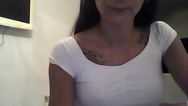 Lauraxxsteen – webcam model profile photo