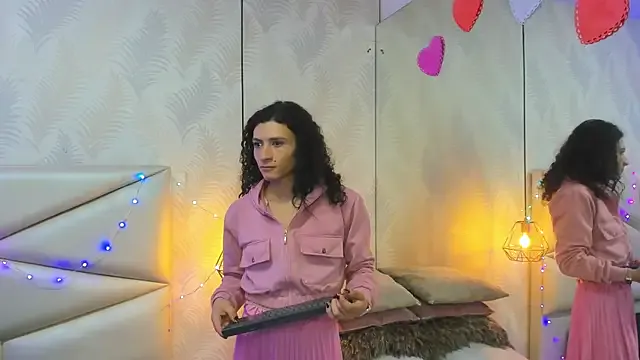 Emily_brown04 – webcam model profile photo Image 16