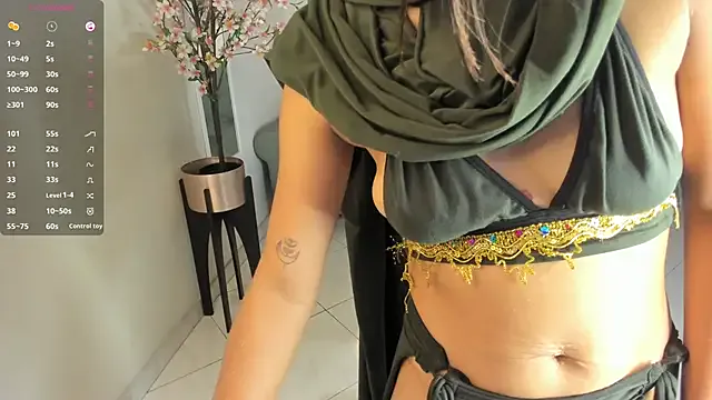 Nonchan_ – webcam model profile photo Image 17