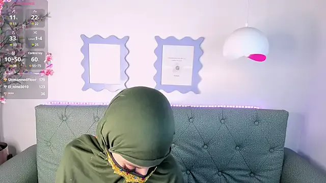 Nonchan_ – webcam model profile photo Image 3