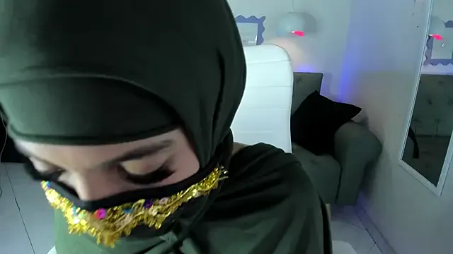 Nonchan_ – webcam model profile photo Image 5