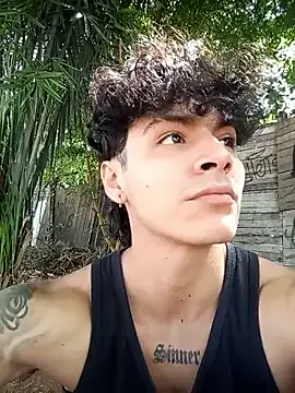 Mia--meow – webcam model profile photo Image 2