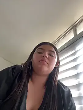 oxo_yuna_oxo – webcam model profile photo Image 16