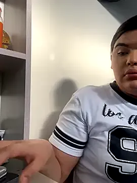 oxo_yuna_oxo – webcam model profile photo Image 7