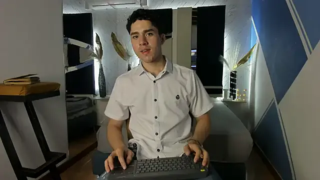 ManaMi-maru on FreeCamNet Image 15