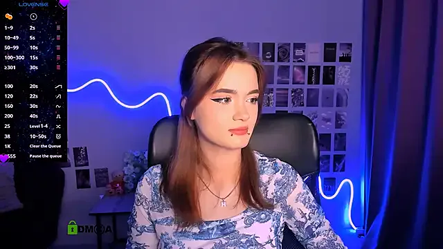 liana_kisses Image 10